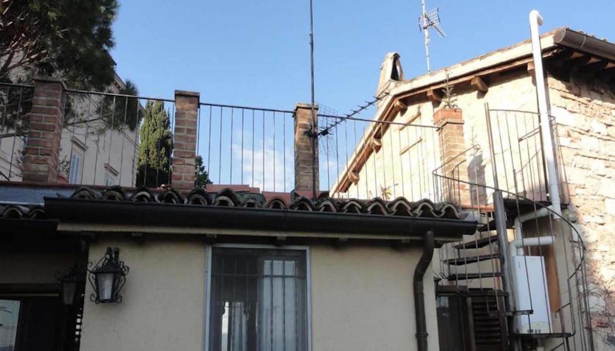 Aparthotel La Terrazza Di Spello Exterior foto